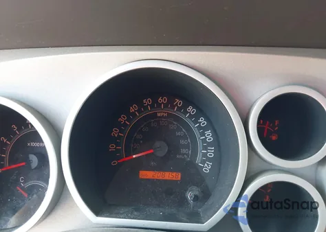 2008 Toyota Tundra Sr5 5.7L V8 z USA, uszkodzony, nr VIN 5TFEV54118X044499